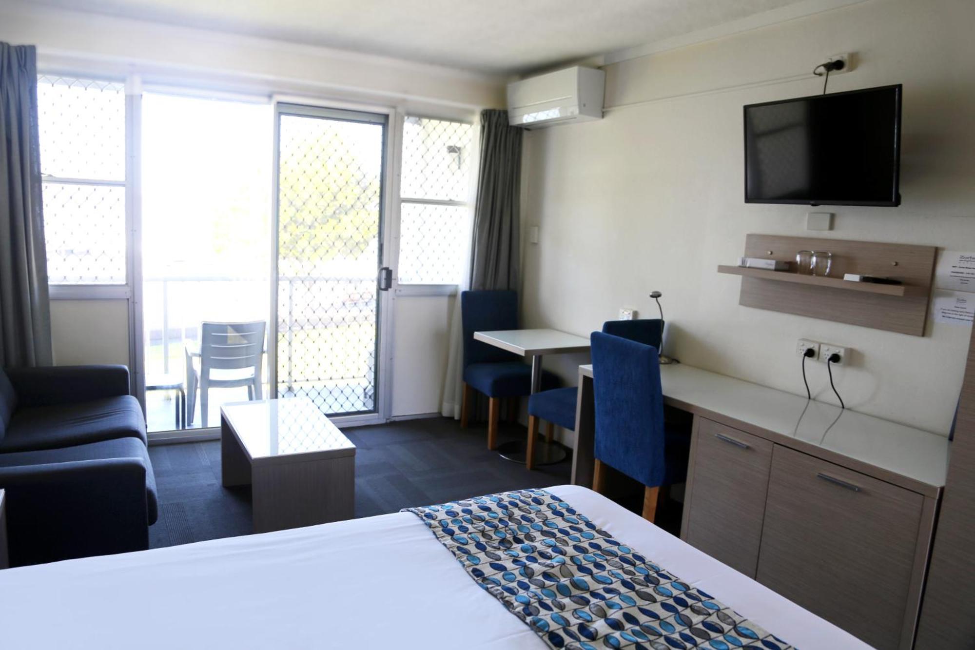 Zorba Waterfront Motel Batemans Bay Exterior photo