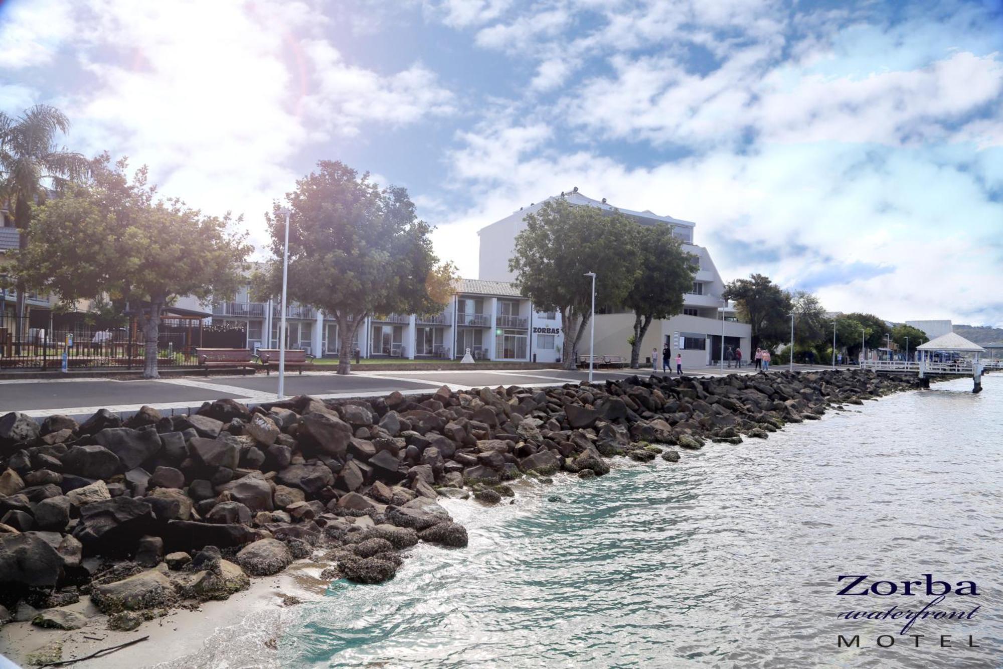 Zorba Waterfront Motel Batemans Bay Exterior photo