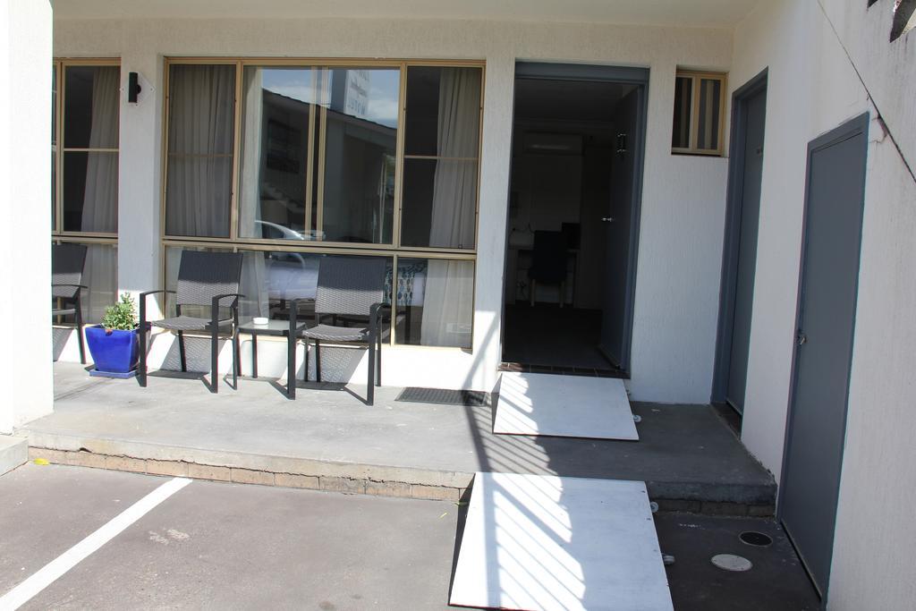 Zorba Waterfront Motel Batemans Bay Exterior photo