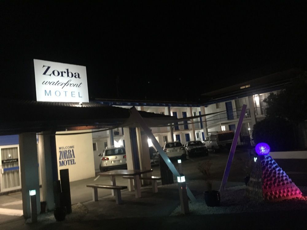 Zorba Waterfront Motel Batemans Bay Exterior photo